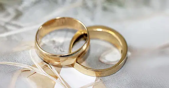 Ispirazioni per il matrimonio ovvero come decorare una chiesa una sala per matrimoni e cosa regalare agli invitati