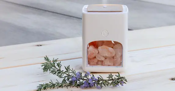 Une idée cadeau de Noël pour toute la famille : une lampe d'aromathérapie