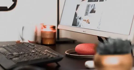 Hoe organiseer je je bureau volgens Feng Shui? Wat moet er op jouw bureau staan?