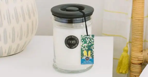 Nouvelles bougies parfumées Bridgewater Candle 2021 - On Island Time et After The Rain