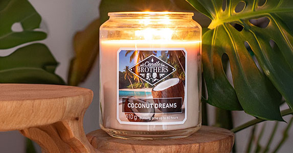 The best coconut scented candles for summer