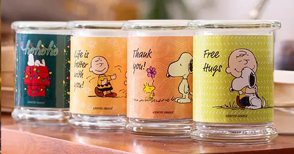 The perfect Christmas gift - Peanuts Snoopy scented candles for fans of classic comics