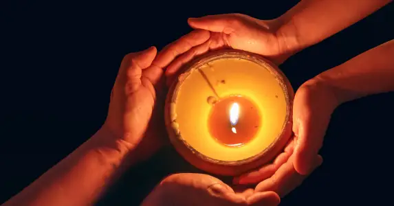 Wie verwendet man Duftkerzen, um möglichst lange Freude an ihnen zu haben?