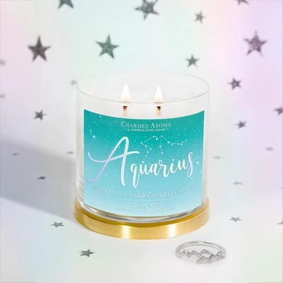 Candela profumata alla soia gioiello Charmed Aroma con anello in argento 12 oz 340 g - Segno zodiacale Acquario