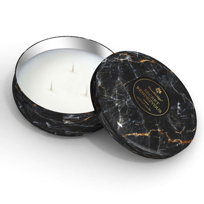 Grande bougie parfumée marbre dans une boîte en métal à trois mèches Secret Randezvous Woodbridge Candle 470 g