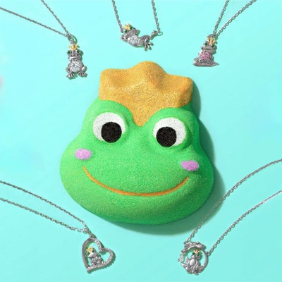 Badekugel mit Schmuck Charmed Aroma Frog - Halskette