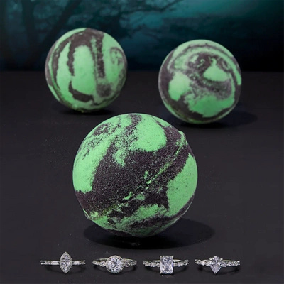 Charmed Aroma bath bomb met Alien sieraden - Ring