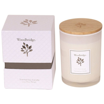 Bougie parfumée au soja dans un verre de lait en cadeau emballée dans un coffret cadeau Lime Over Mango Woodbridge Candle 270 g